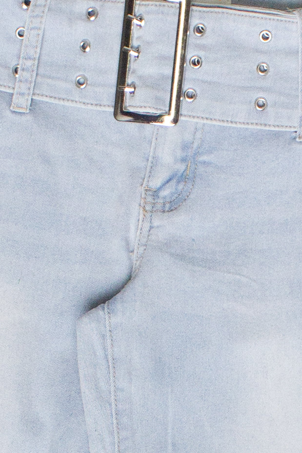 Low Rise Bootcut Belted Jeans - Image 20