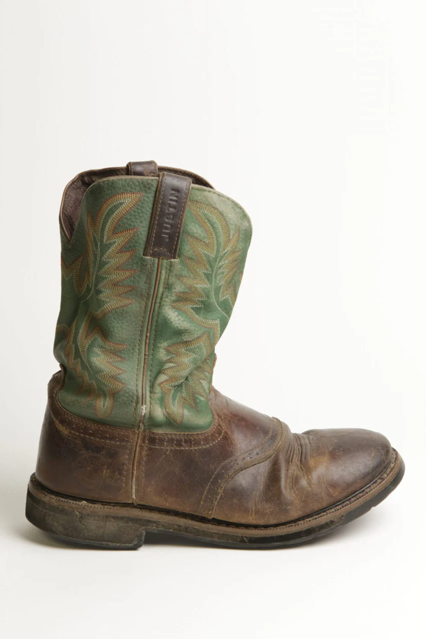 Men's 10.5 D Justin Cowboy Boots - Image 3