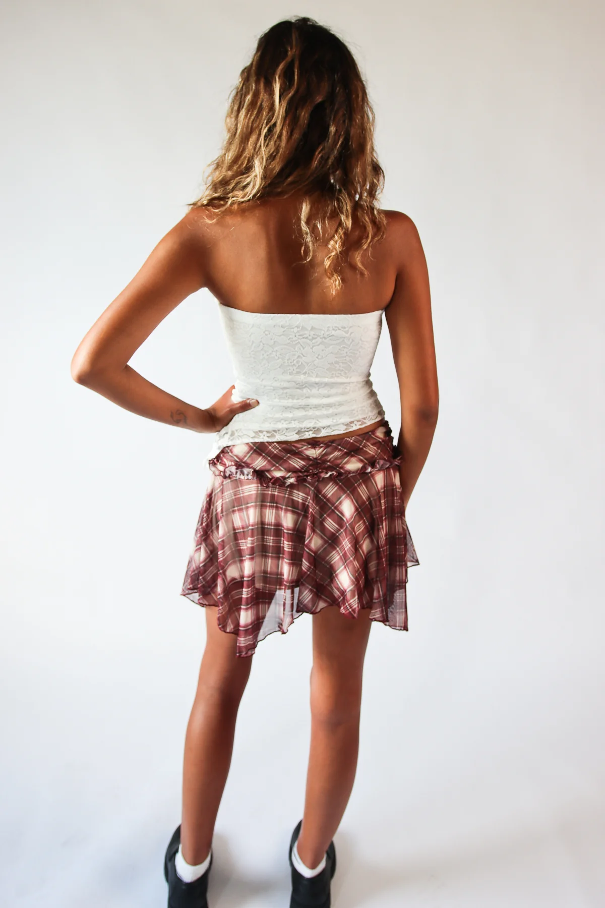 Side Ruche Lace Tube Top - Image 10