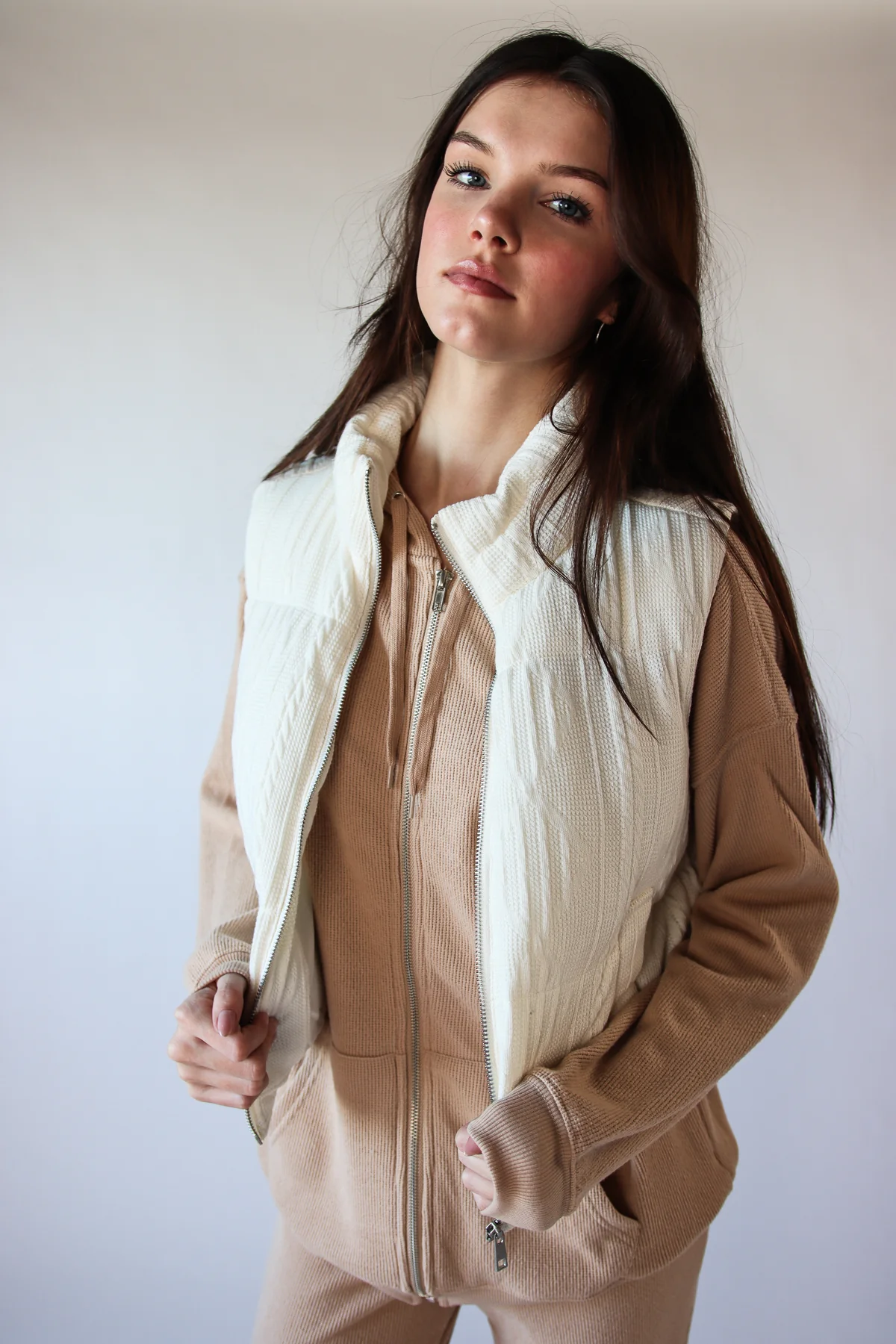 Sweater Knit Puffer Vest - Image 4