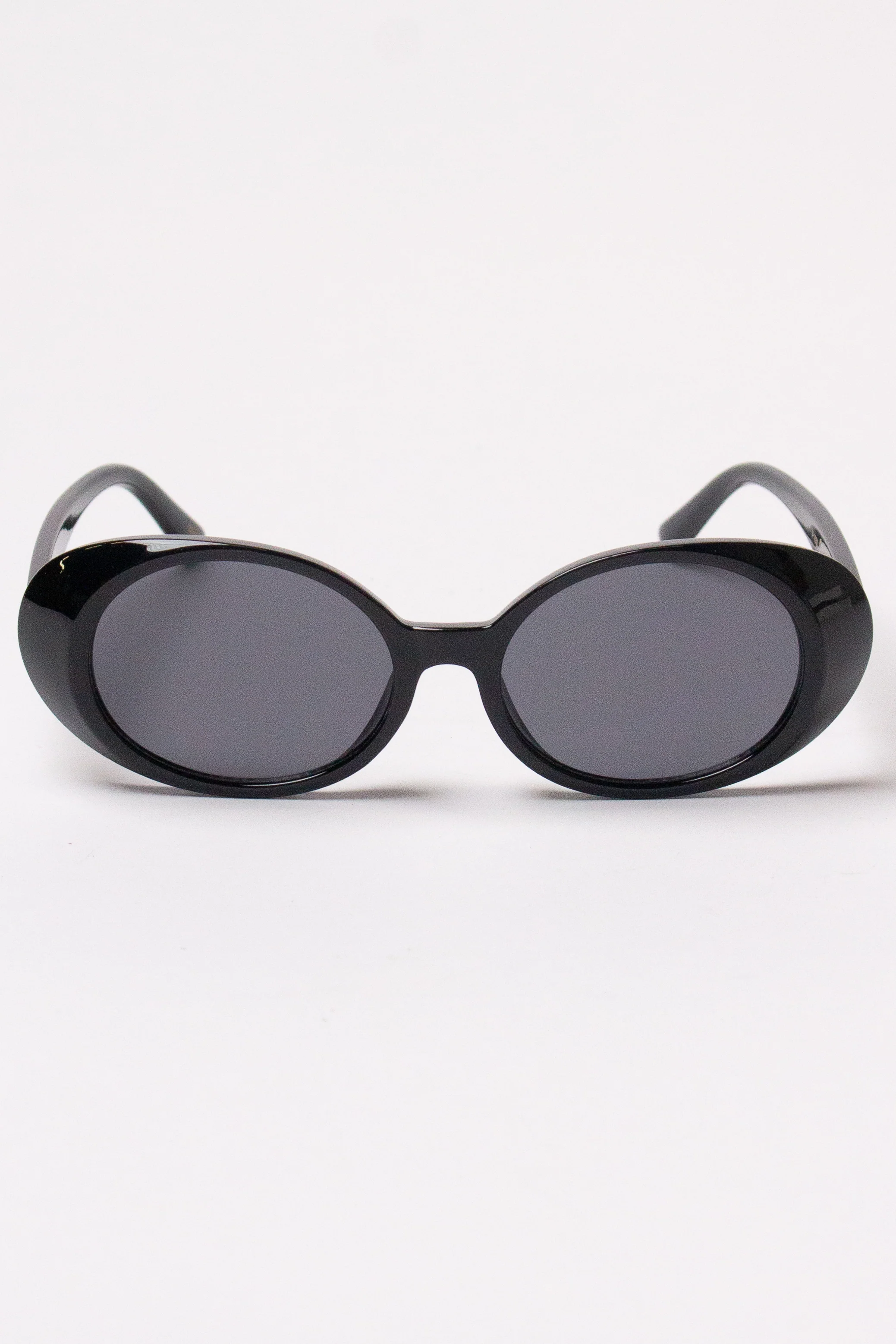 Thick Frame Oval Sunglasses - Image 3
