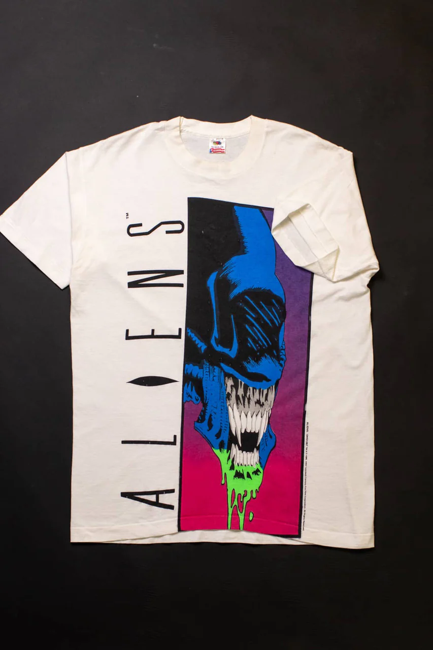 Vintage Dark Horse Neon Xenomorph T-Shirt (1994) - Image 3