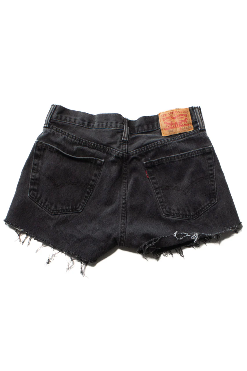 Vintage Black Levi's Cut Off Denim Shorts (sz. 34) - Image 3