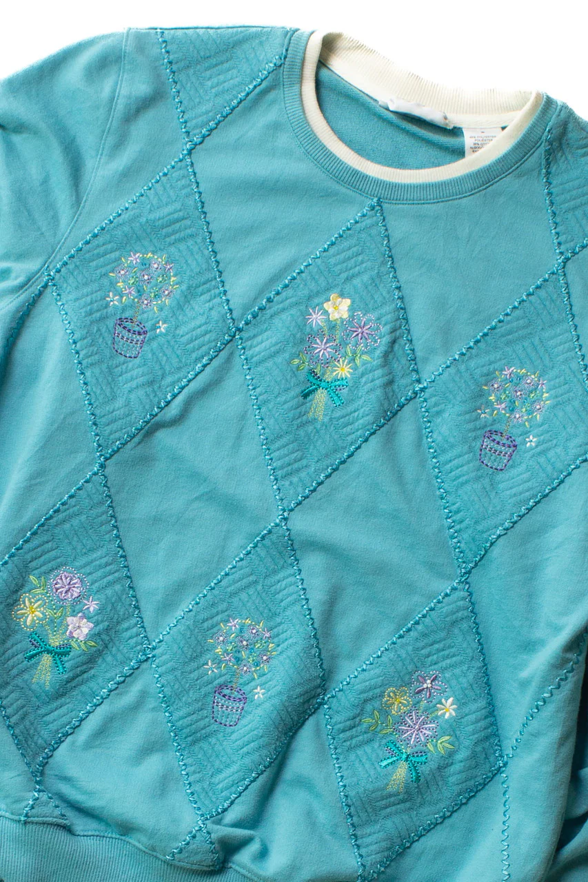 Vintage Embroidered Floral Diamonds Sweatshirt (1990s)