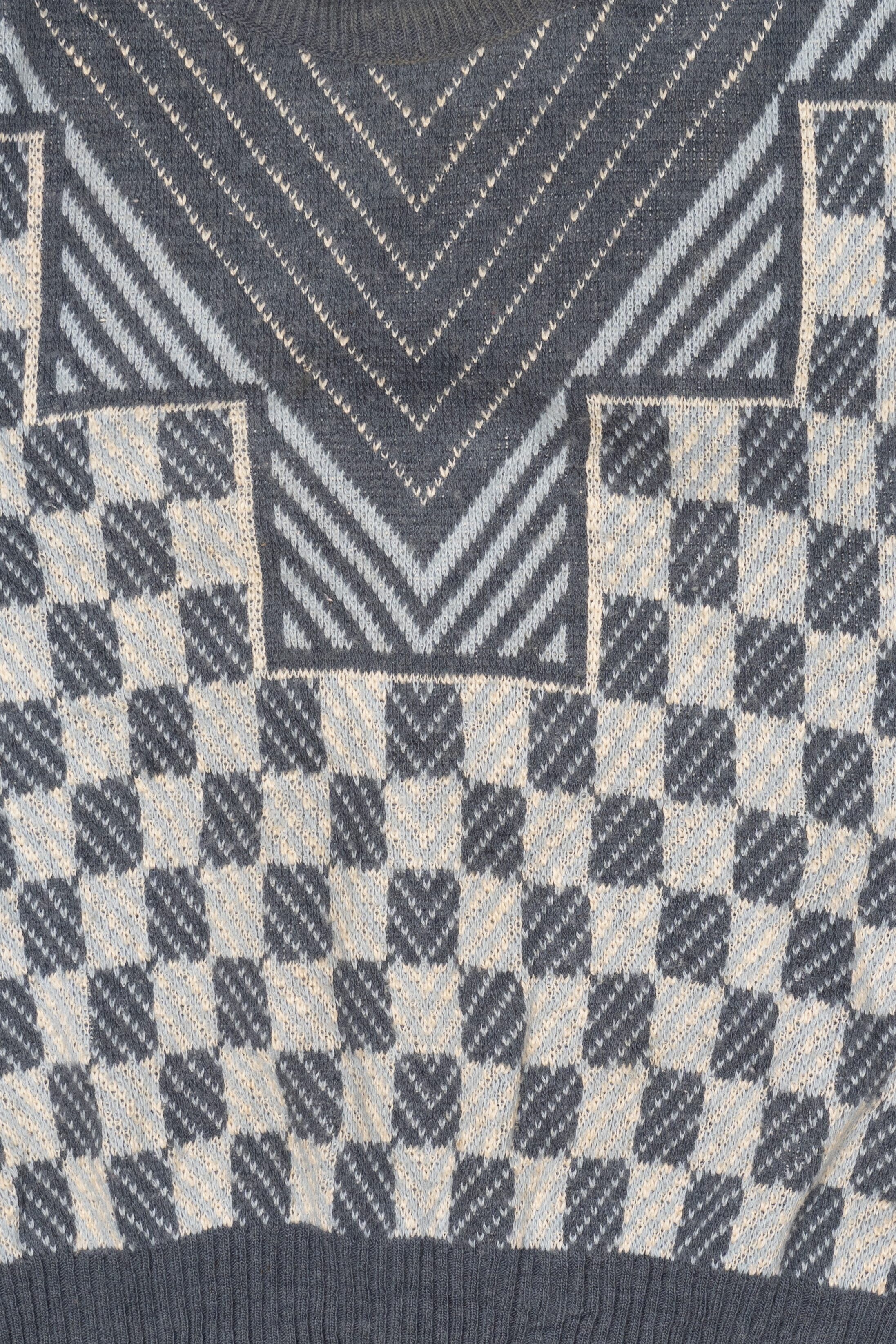 Vintage Gray Geometric Checkered 80s Sweater (1980s) - Image 2