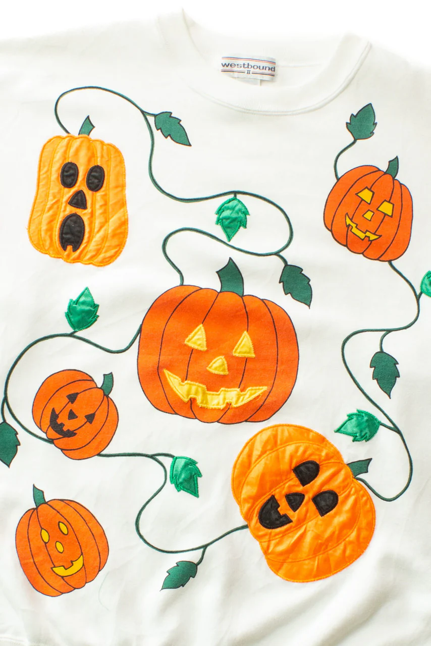 Vintage Jack o'Lantern Vine Halloween Sweatshirt (1990s) - Image 2