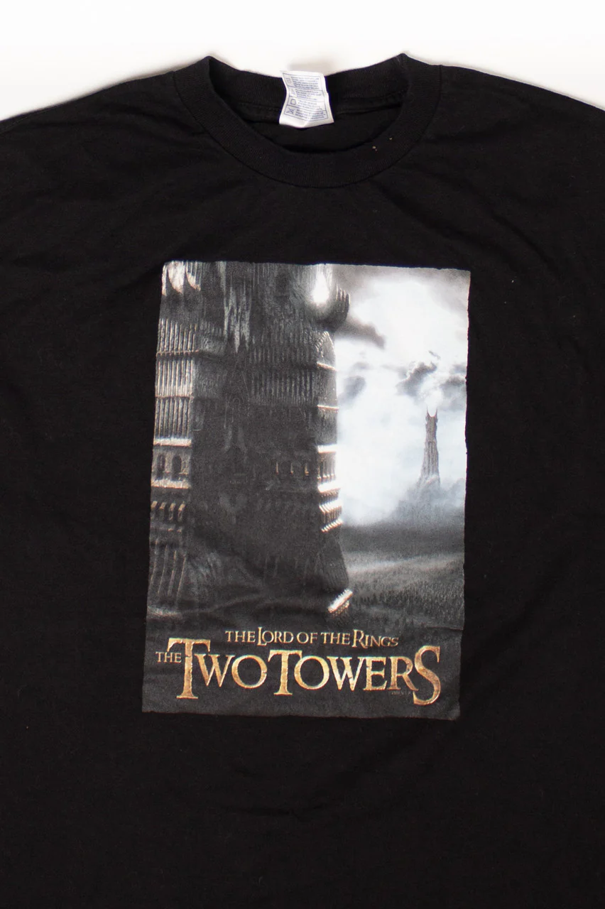 Vintage Lord of the Rings The Two Towers Movie Release T-Shirt (2000s)
