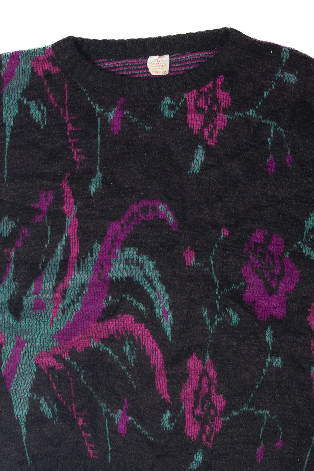Vintage Purple And Pink Flowers 80s Sweater (1980s) - Image 2