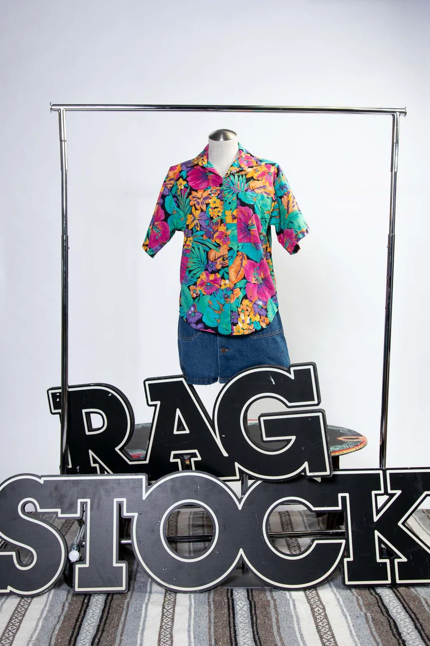 Vintage Tropical Floral Button Up Shirt (1980s) - Image 6