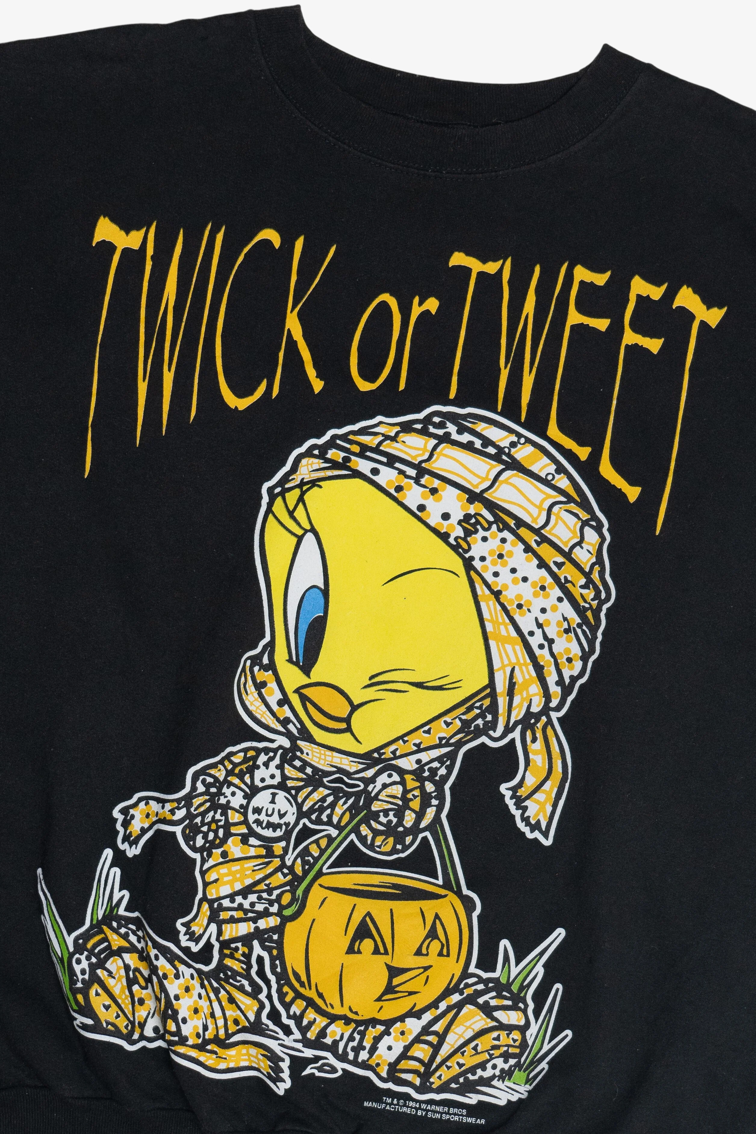 Vintage "Twick Or Tweet" Tweety Bird Looney Tunes Halloween Sweatshirt (1990s) - Image 2