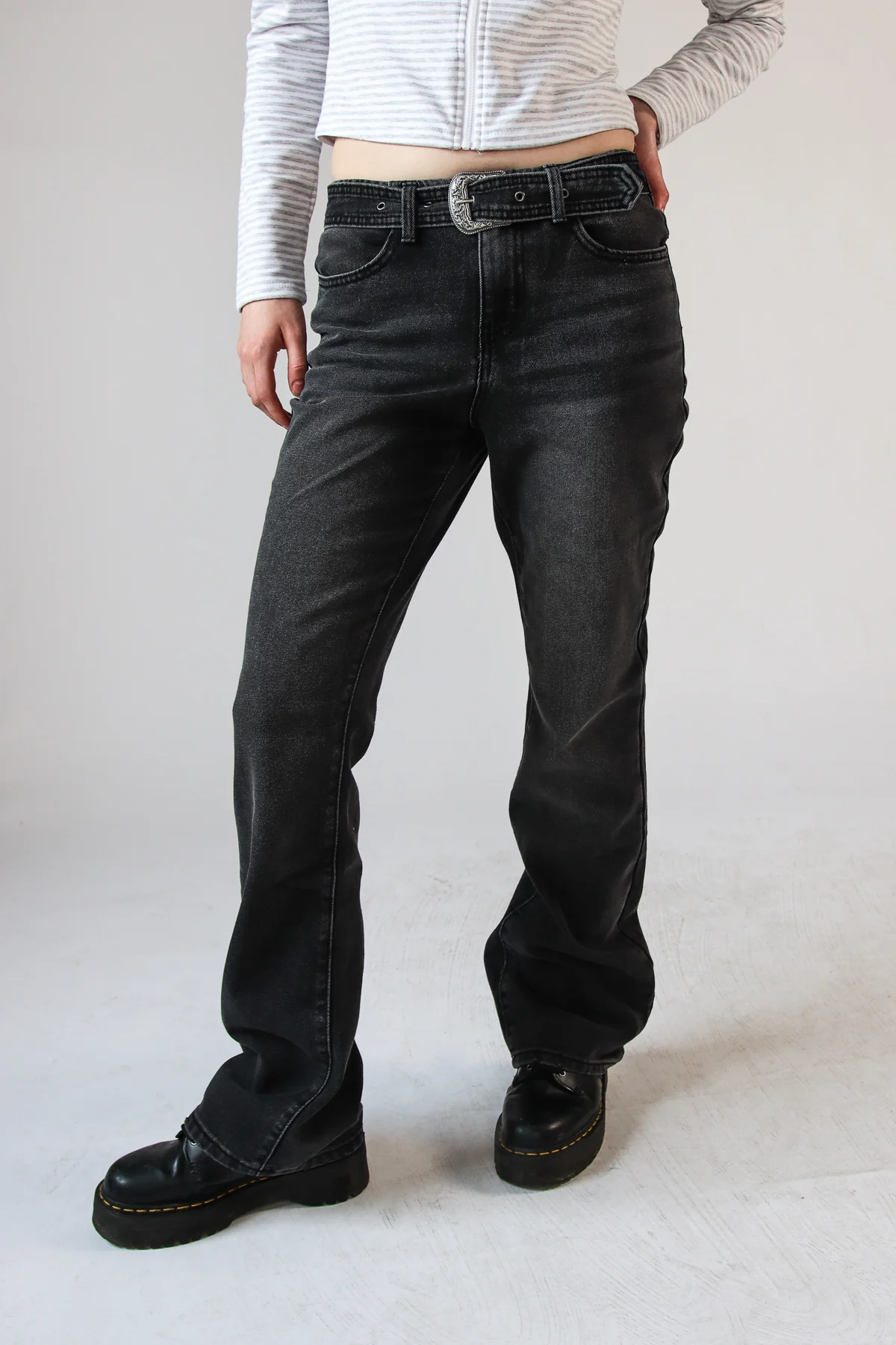 Western Belted Flare Jeans - Image 6