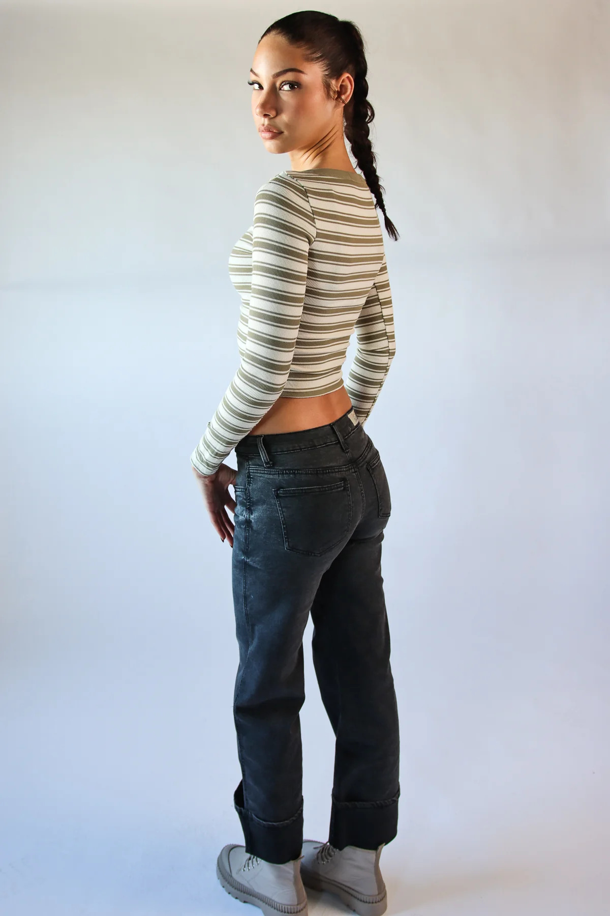 Wide Leg Cuffed Jeans - Image 4